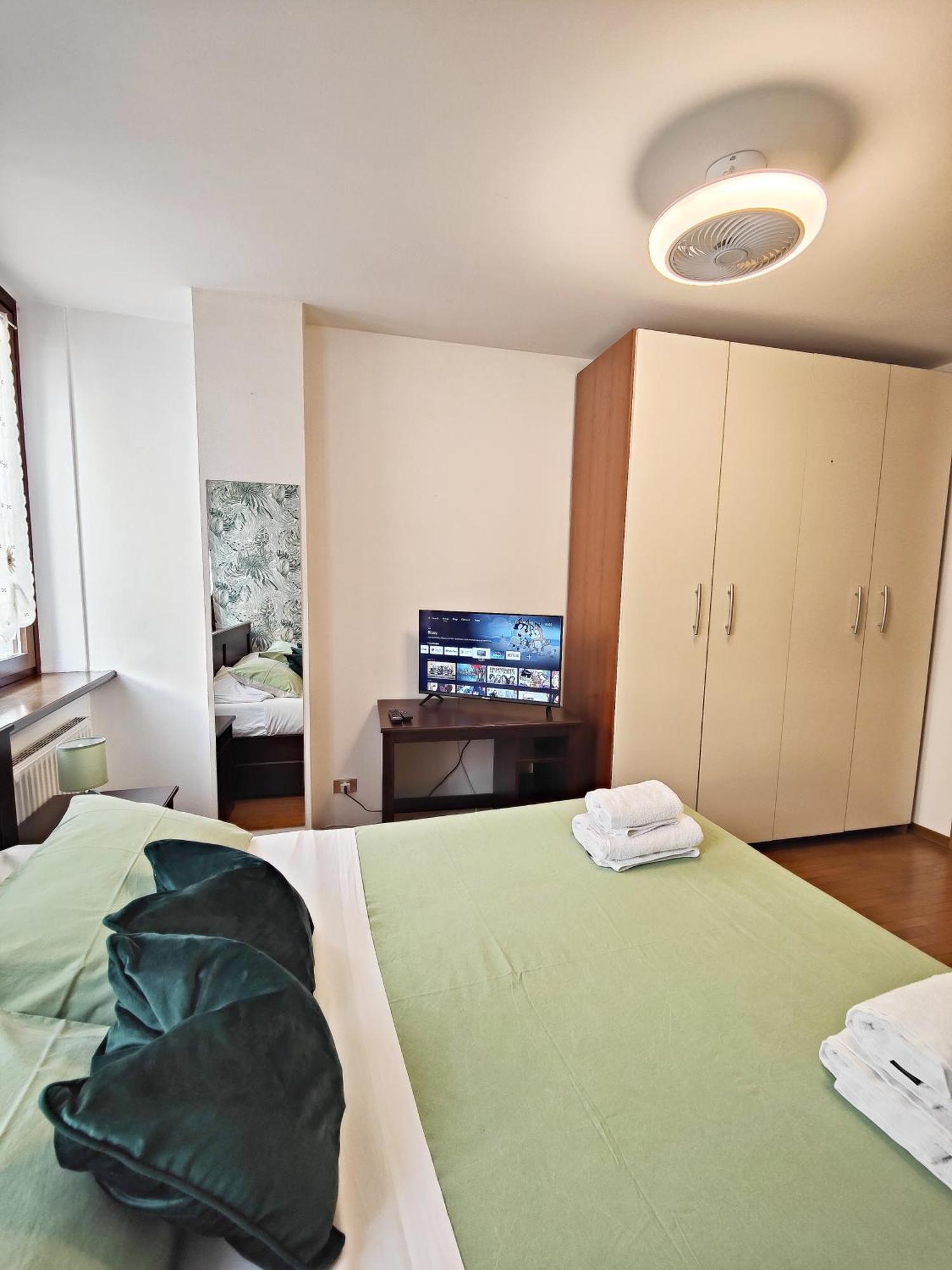 Le Case Di Sara Parking And Two Rooms In The Historic Center Udine Dış mekan fotoğraf